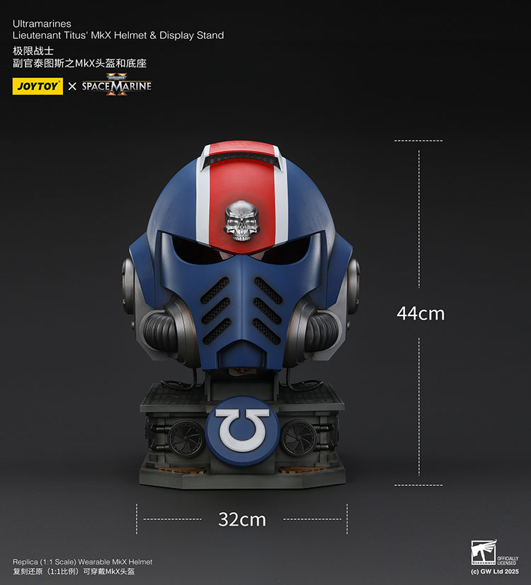 Ultramarines Lieutenant Titus' MKX Helmet & Display Stand - view 8