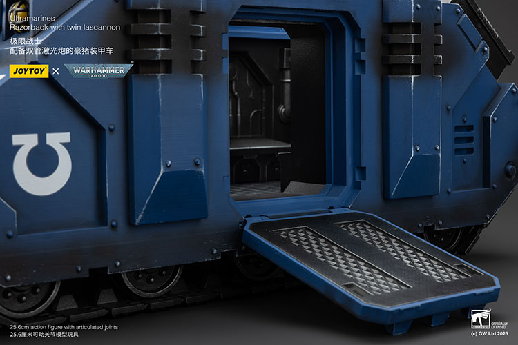 Ultramarines Razorback with twin lascannon - view 11