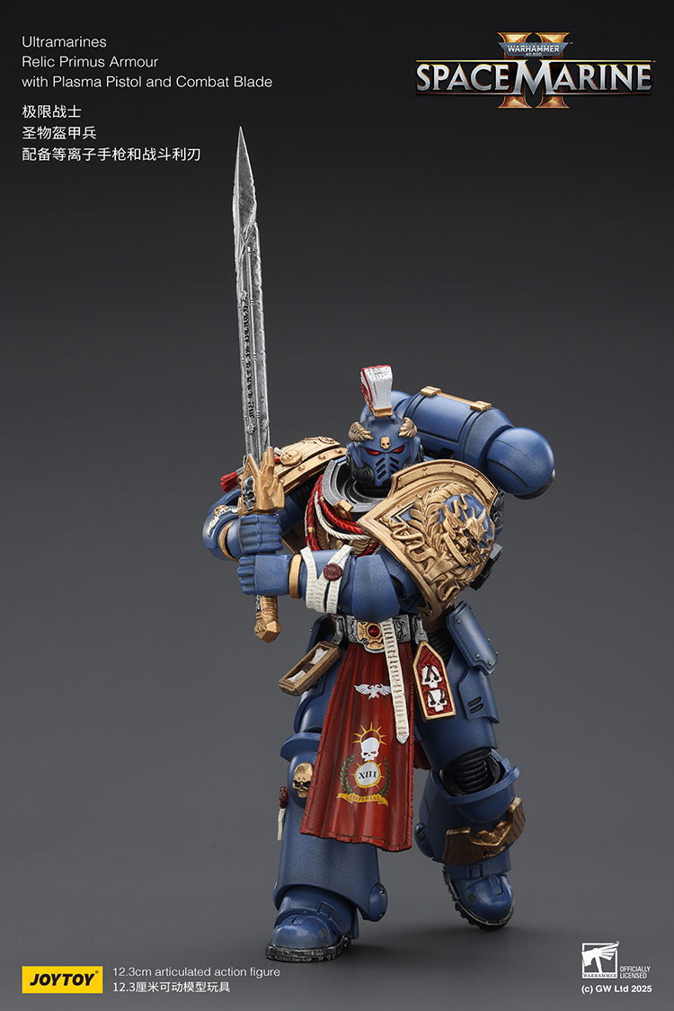 Ultramarines Relic Primus Armour with Plasma Pistol and Combat Blade - view 4